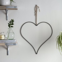 Farringdon Hanging Heart by Garden Trading